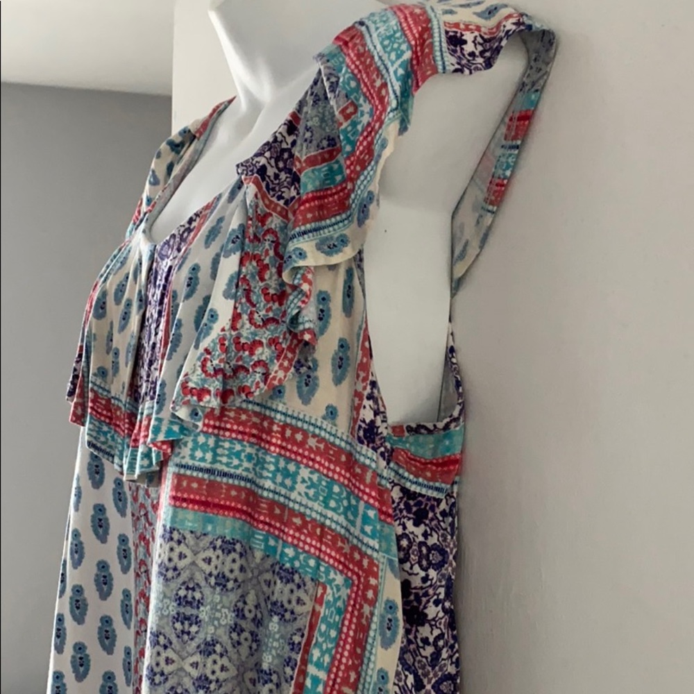 A blouse - Picture 3 of 4